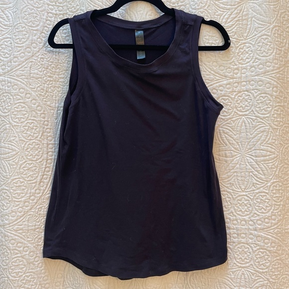 Yogalicious Plum Workout Tank - Picture 1 of 3
